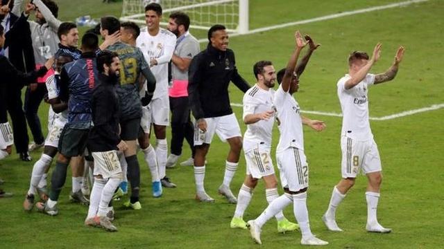 欧冠战报：马杜埃凯双响，马丁内利破门，阿森纳3-0布鲁日