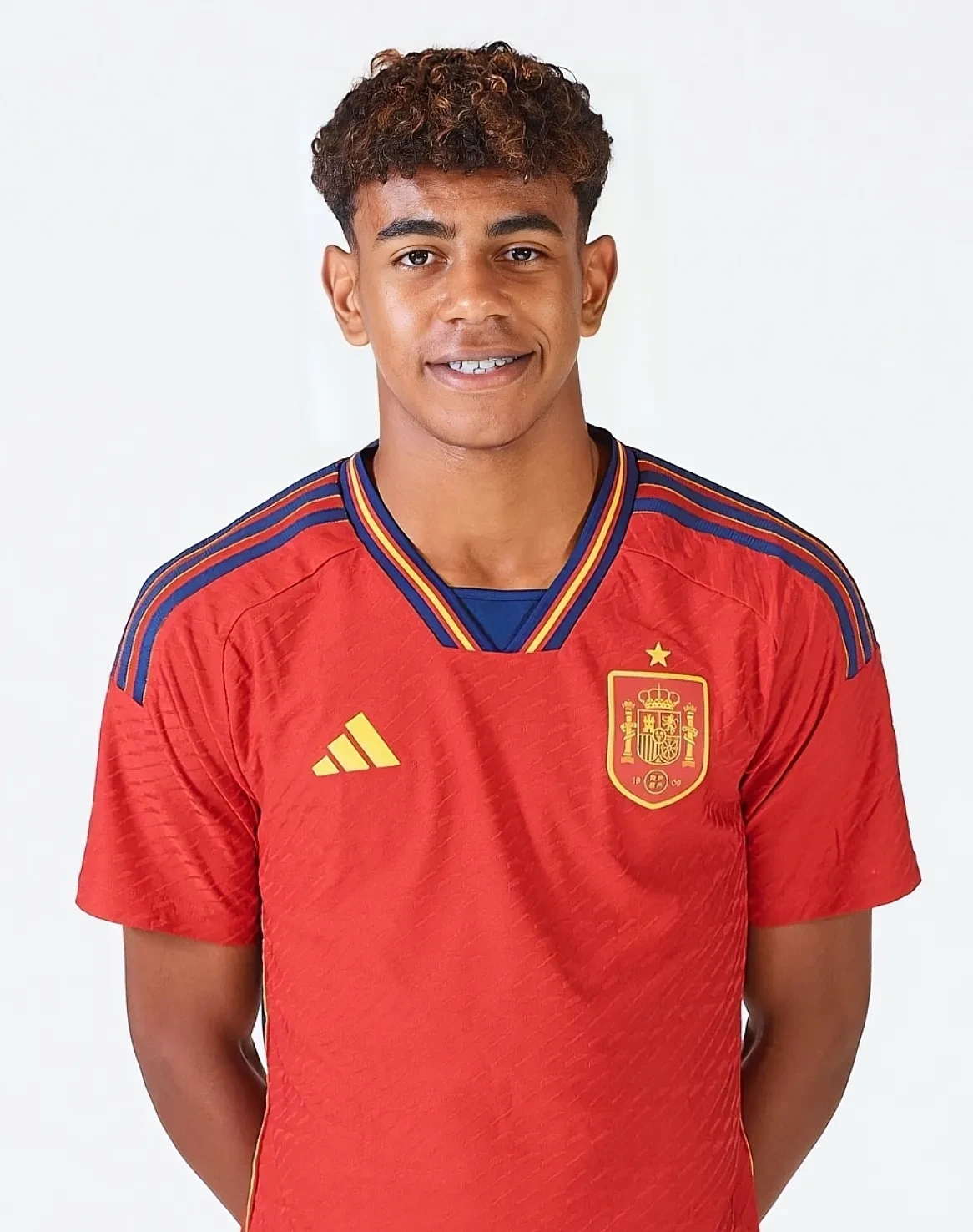 半场战报：圣保利0-1柏林联合，拉尼-赫迪拉破门