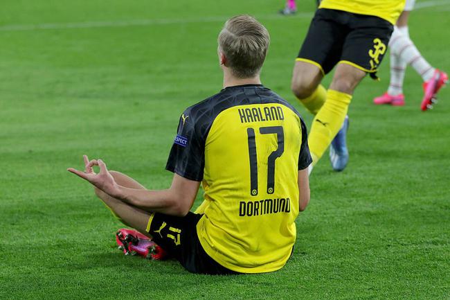 亚当·沃顿的欧冠梦：曼联的挑战与机遇