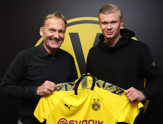 官方：韩国门将郑民基结束租借离开广岛三箭，回归水原FC